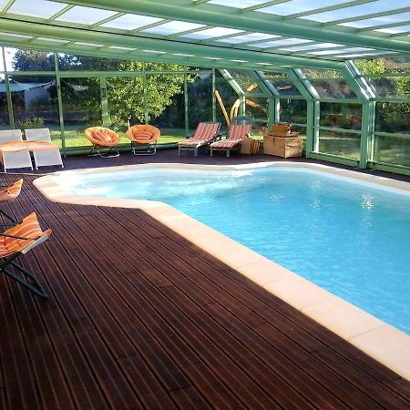 Chambre D'Hote Avec Piscine Couverte Coulaines Exterior foto